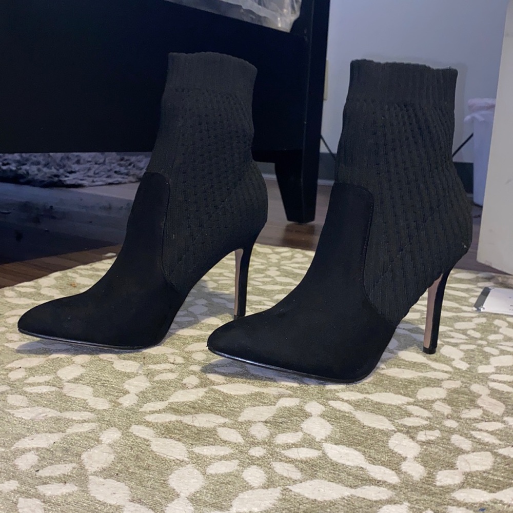 Black Boots heals